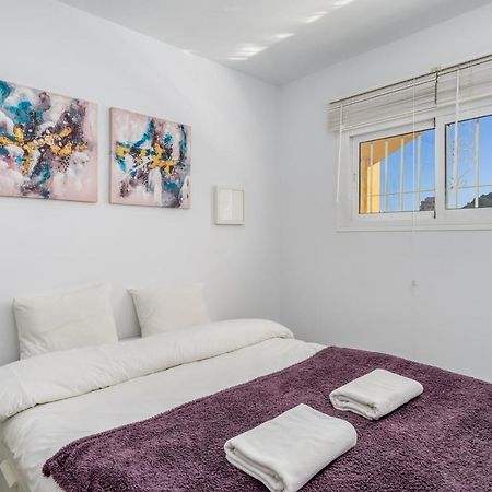 Apartment In Torreblanca With Pool By Costarentals - Ref 10 Фуeнхирола Екстериор снимка